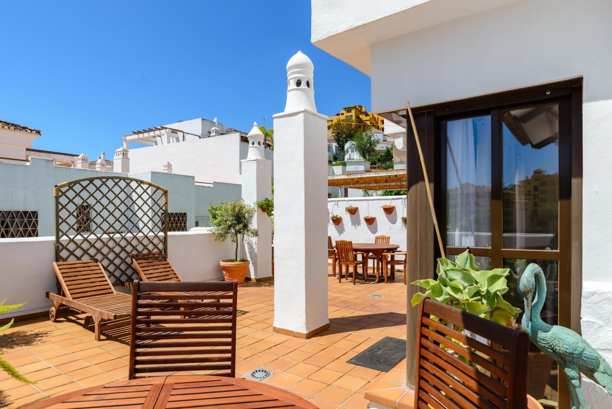 Golf Hills Bed & Breakfast Estepona Ngoại thất bức ảnh