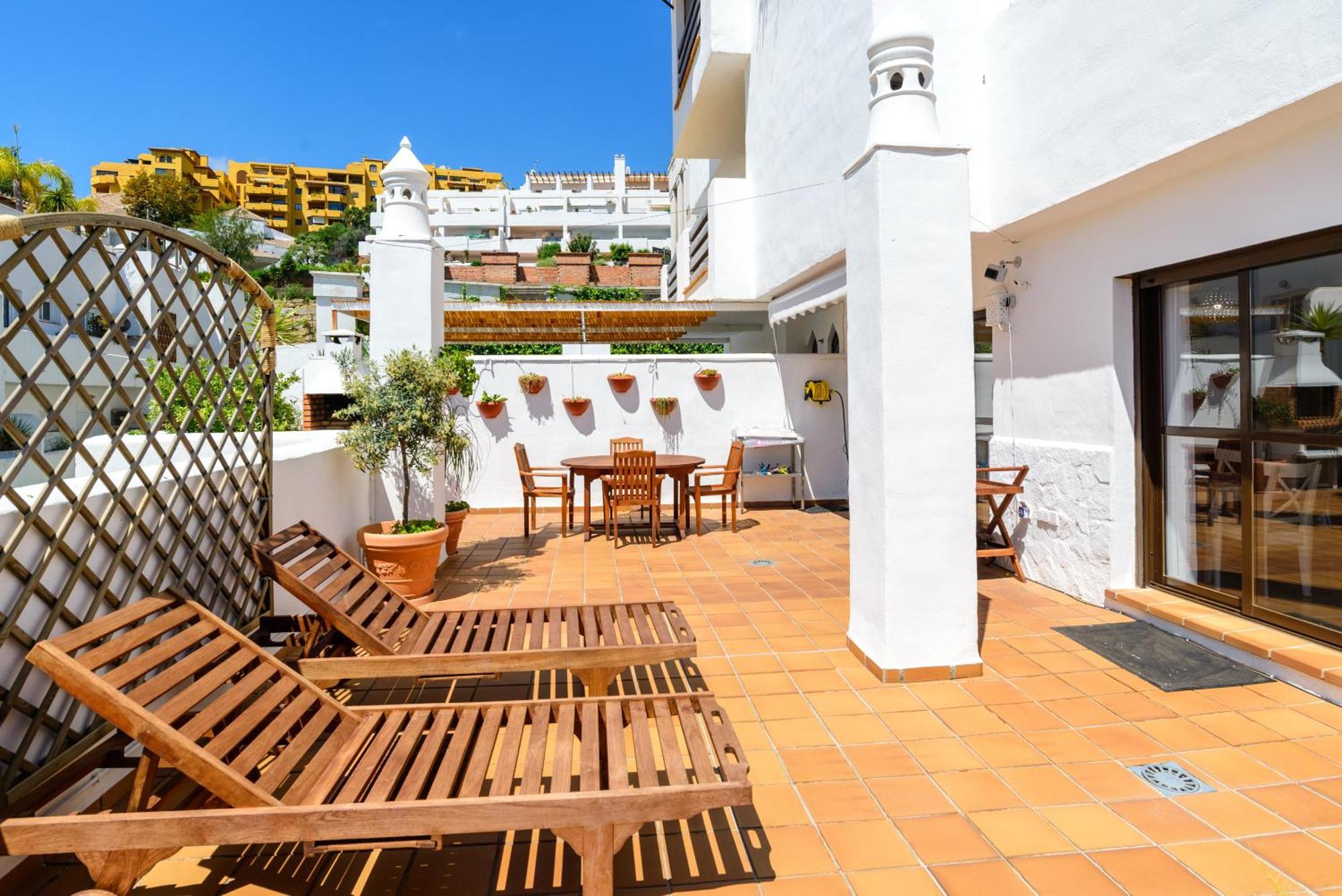 Golf Hills Bed & Breakfast Estepona Ngoại thất bức ảnh