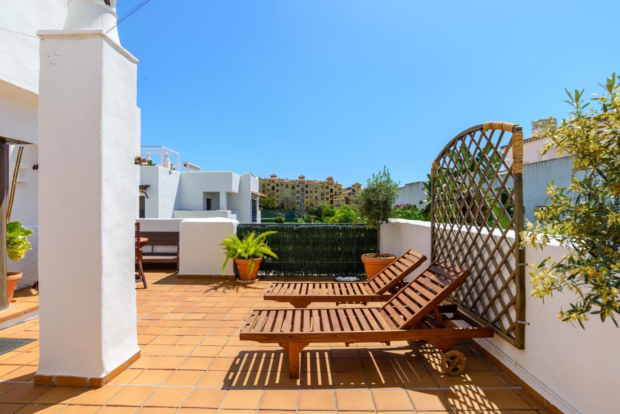 Golf Hills Bed & Breakfast Estepona Ngoại thất bức ảnh