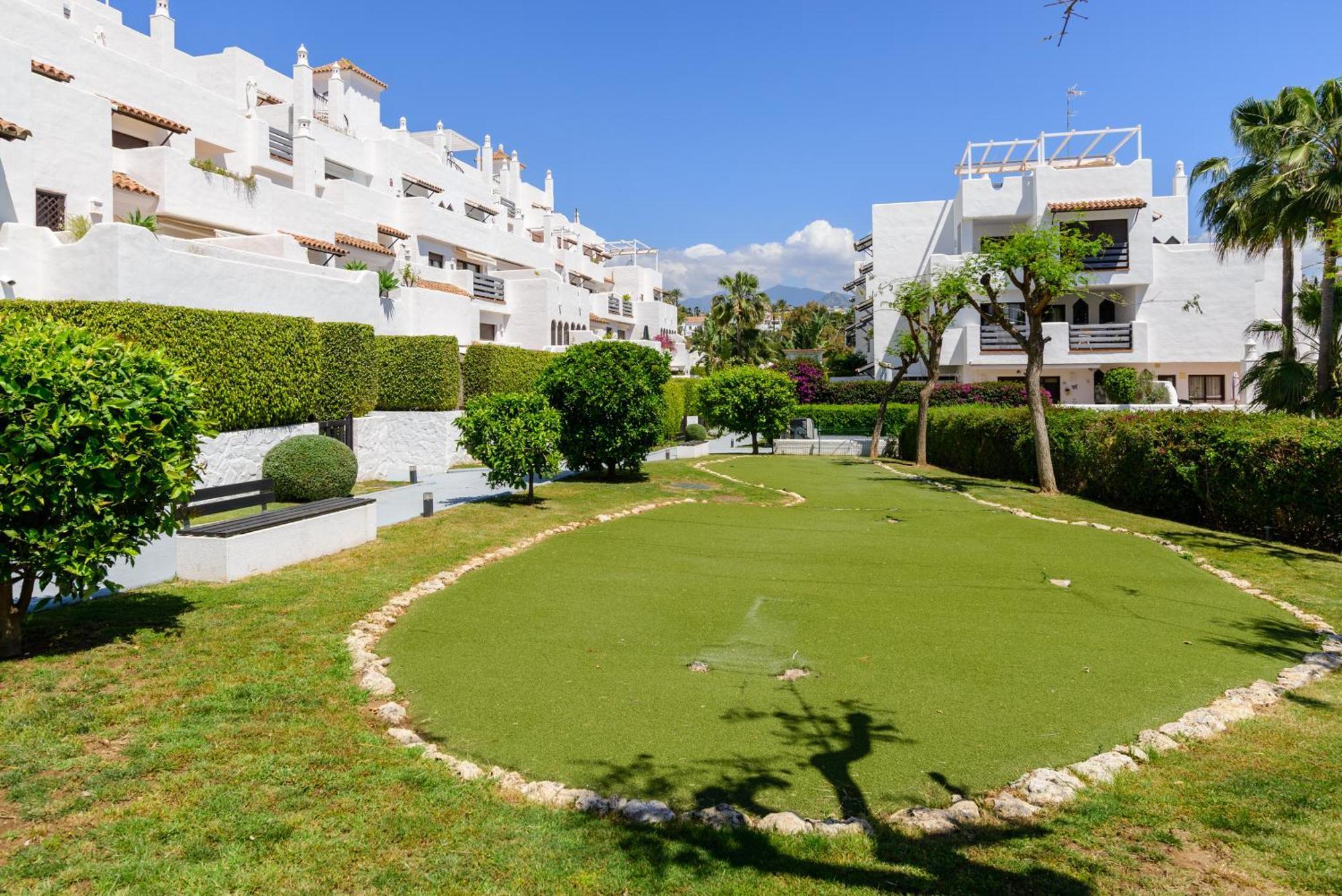 Golf Hills Bed & Breakfast Estepona Ngoại thất bức ảnh